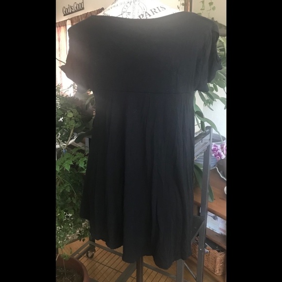 *Bundle Of 4 tops all size medium. Unknown brands - Picture 6 of 8